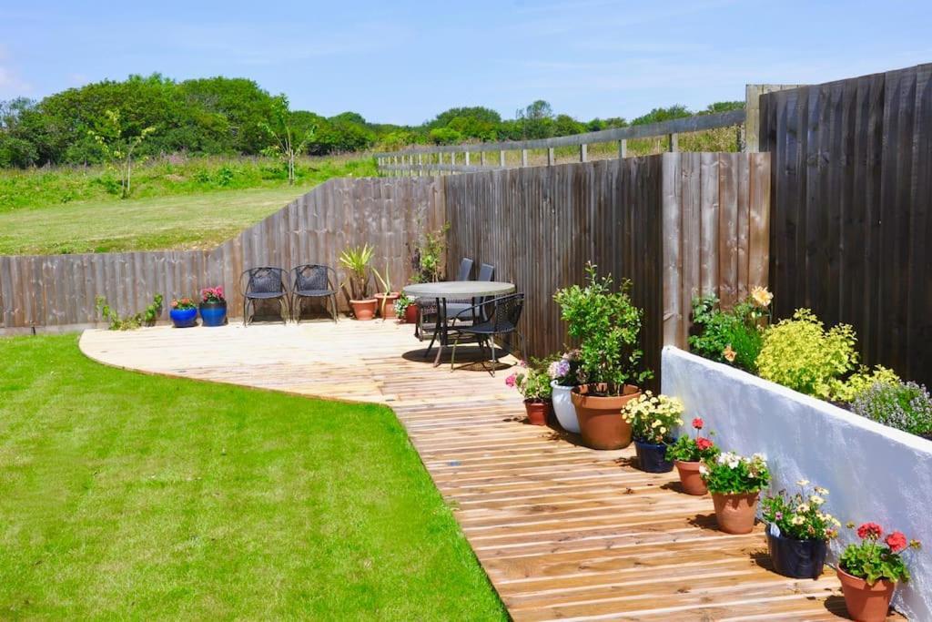 Stunning Annexe 1 Luxury Bedroom, Eating Area & Bathroom Only! Τρούρο Εξωτερικό φωτογραφία