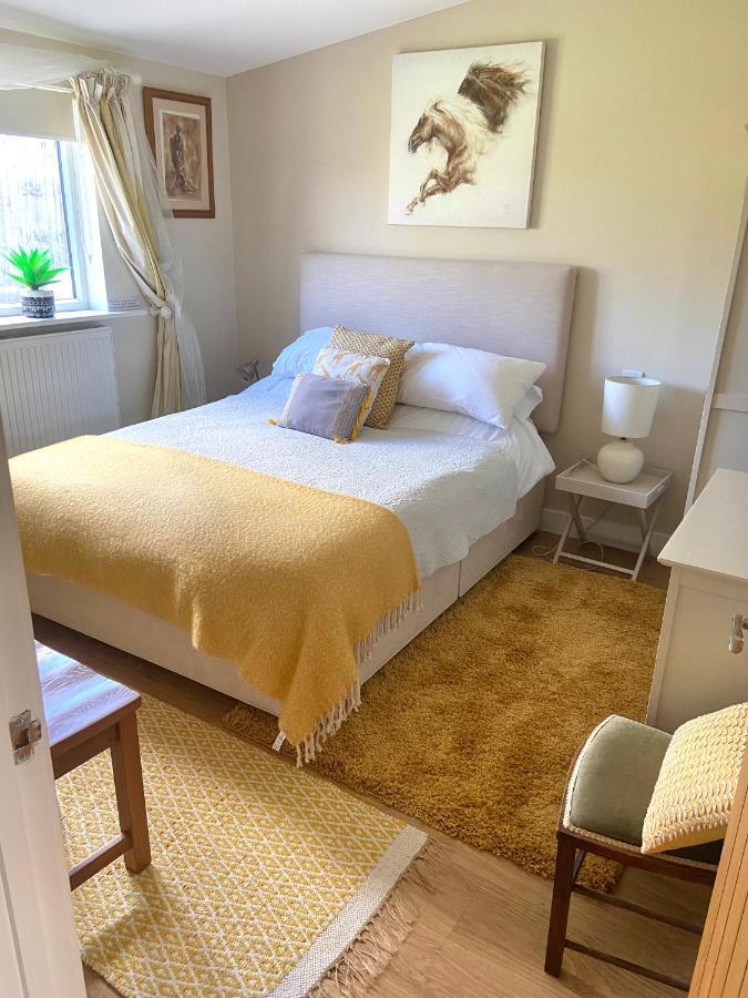 Stunning Annexe 1 Luxury Bedroom, Eating Area & Bathroom Only! Τρούρο Εξωτερικό φωτογραφία